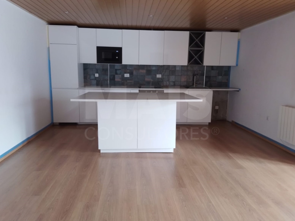 Fully refurbished 2-bedroom house in Santa Justa Couço