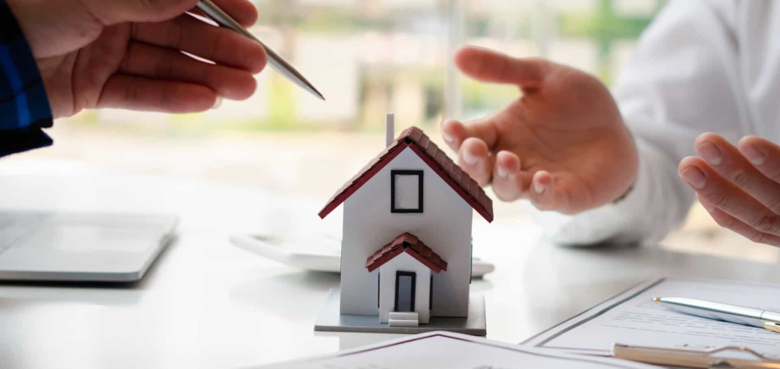 Comprar casa com ajuda de um Consultor Imobiliário